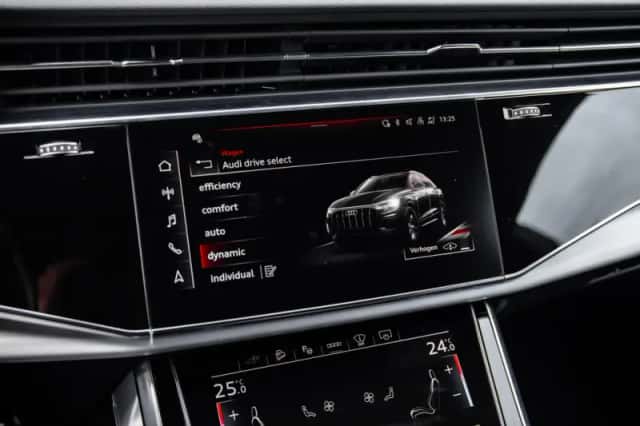 Audi Q8 (2021) thumbnail 28