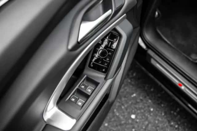 Audi Q5 (2025) thumbnail 23