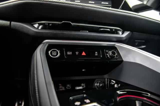 Audi Q5 (2025) thumbnail 25