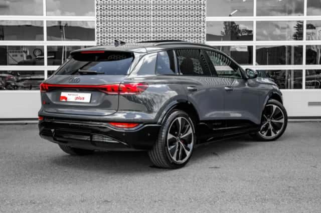 Audi SQ6 e-tron (2024) thumbnail 2