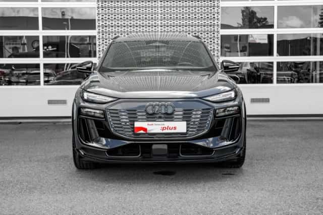 Audi SQ6 e-tron (2024) thumbnail 3