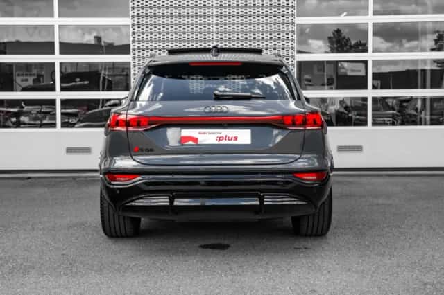 Audi SQ6 e-tron (2024) thumbnail 4
