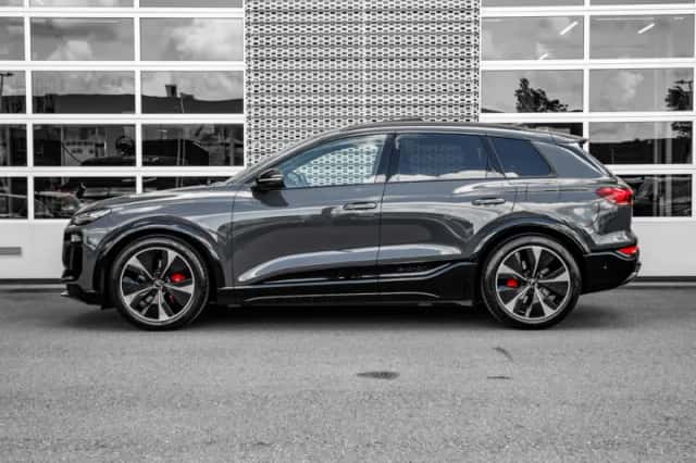 Audi SQ6 e-tron (2024) thumbnail 5