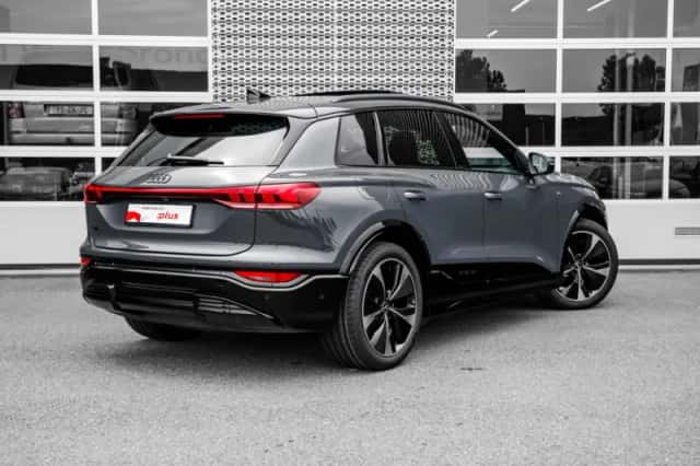Audi Q6 e-tron (2025) thumbnail 2
