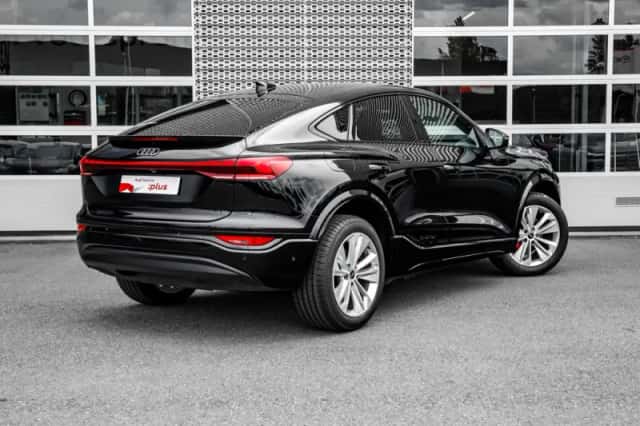 Audi Q6 e-tron (2025) thumbnail 2