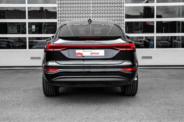 Audi Q6 e-tron (2025) thumbnail 4