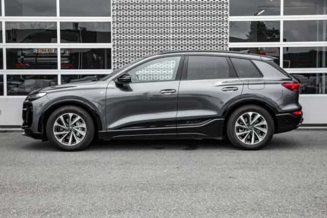 Audi Q6 e-tron (2025) thumbnail 5