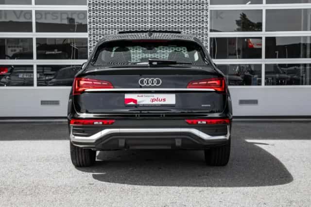 Audi Q5 (2024) thumbnail 4