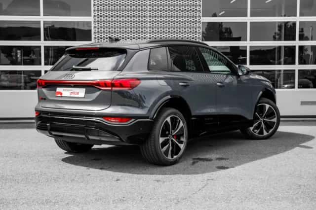 Audi SQ6 e-tron (2024) thumbnail 2