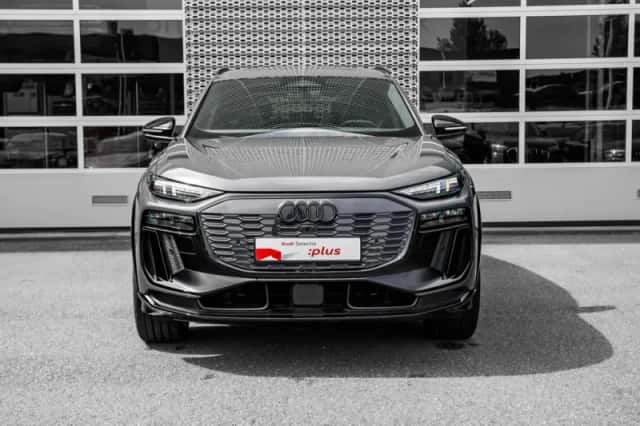 Audi SQ6 e-tron (2024) thumbnail 3