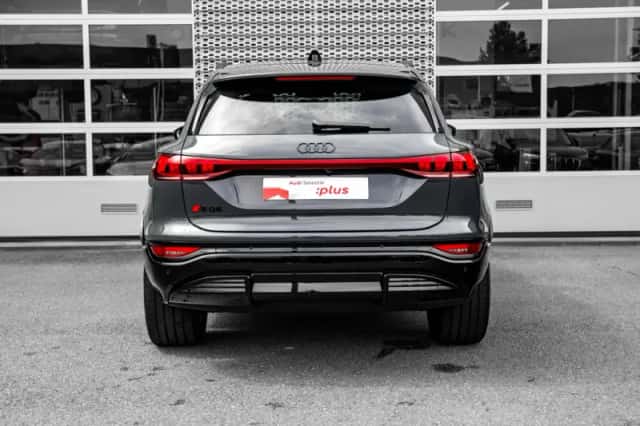 Audi SQ6 e-tron (2024) thumbnail 4