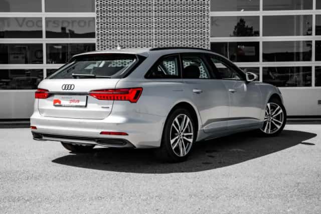 Audi A6 (2023) thumbnail 2
