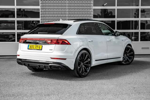 Audi Q8 (2025) thumbnail 2
