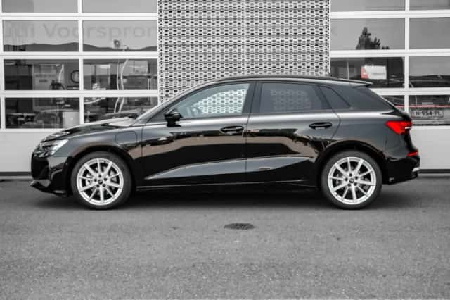Audi A3 (2025) thumbnail 5