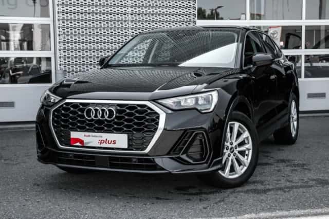 Audi Q3 (2021) thumbnail 6