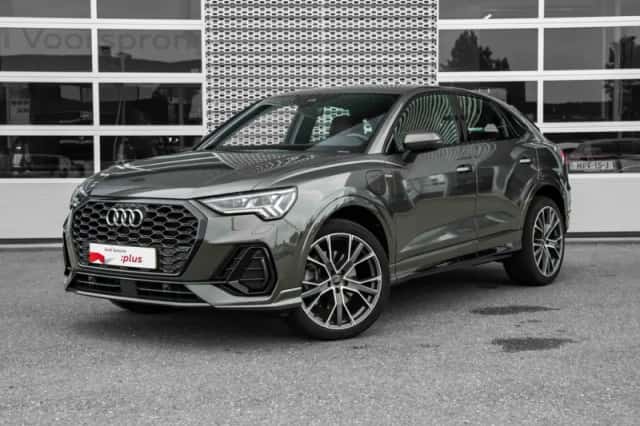 Audi Q3 (2023) thumbnail 1