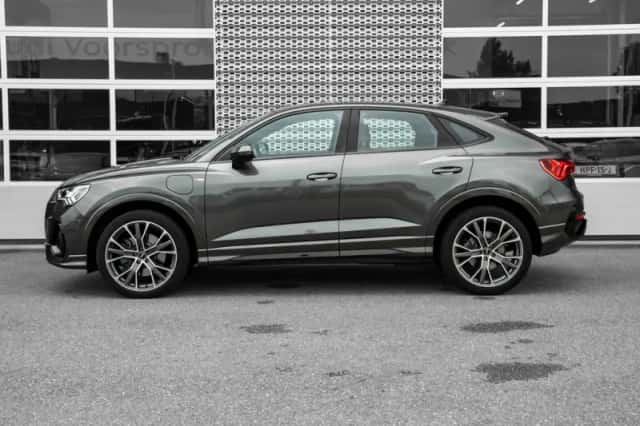 Audi Q3 (2023) thumbnail 5