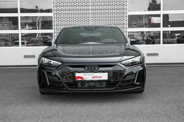Audi e-tron GT (2023) thumbnail 3