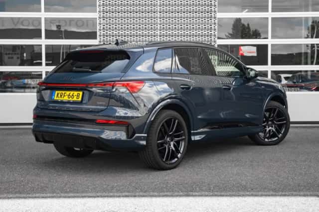 Audi Q4 e-tron (2026) thumbnail 2