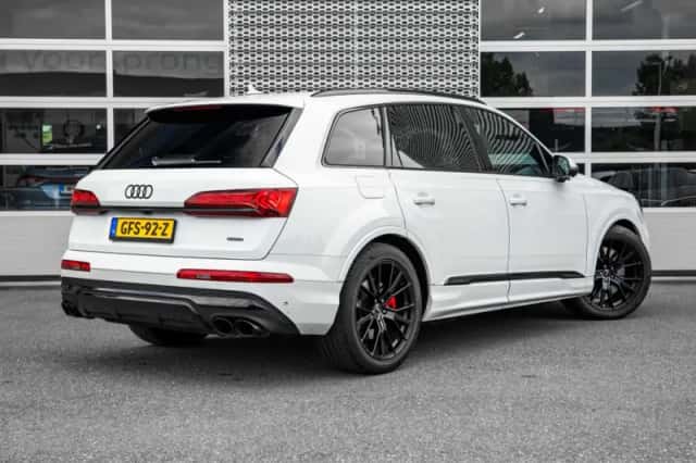 Audi Q7 (2021) thumbnail 2