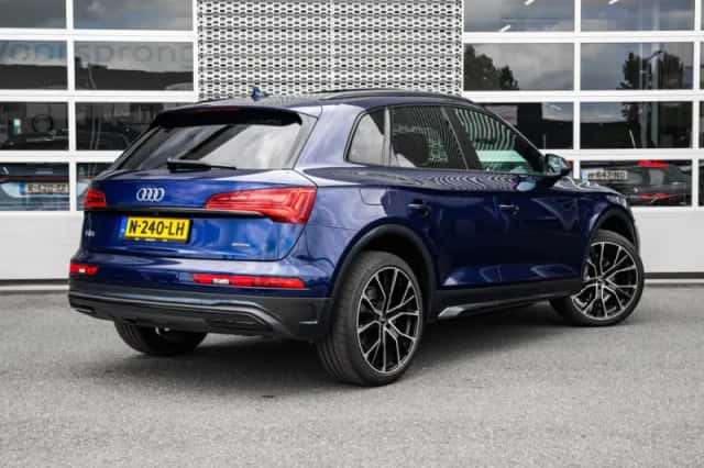 Audi Q5 (2021) thumbnail 2
