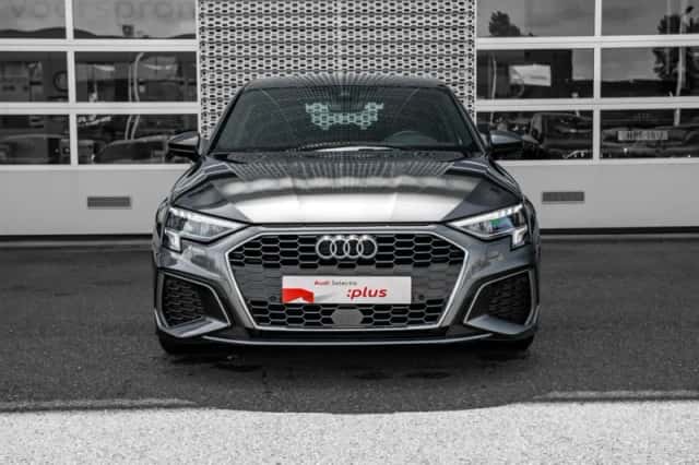 Audi A3 (2022) thumbnail 3