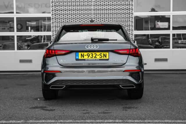 Audi A3 (2022) thumbnail 4
