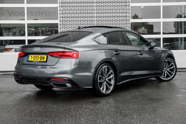 Audi A5 (2023) thumbnail 2