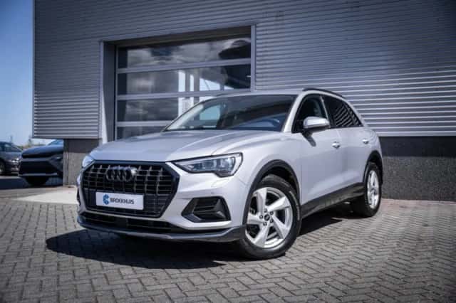 Audi Q3 (2022) thumbnail 1