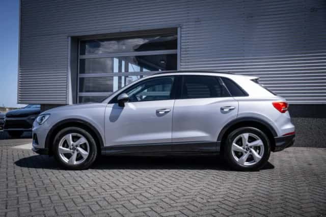 Audi Q3 (2022) thumbnail 6