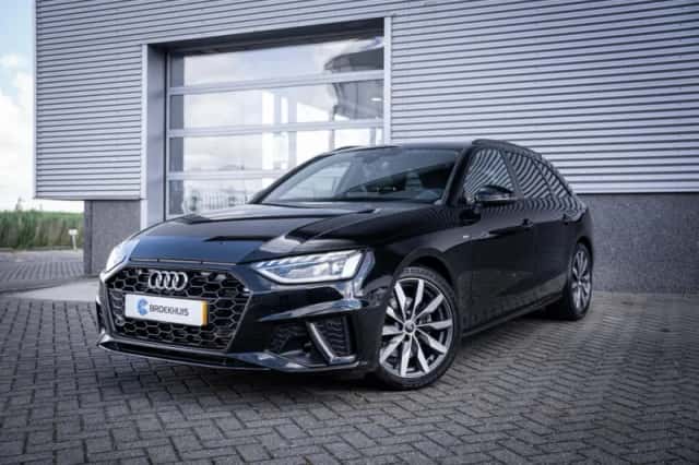 Audi A4 (2024) thumbnail 1