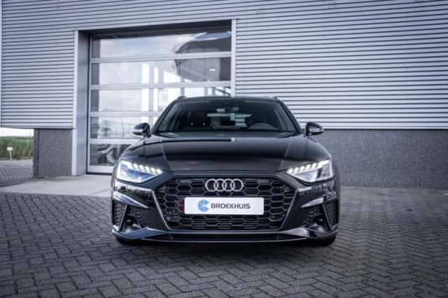 Audi A4 (2024) thumbnail 4