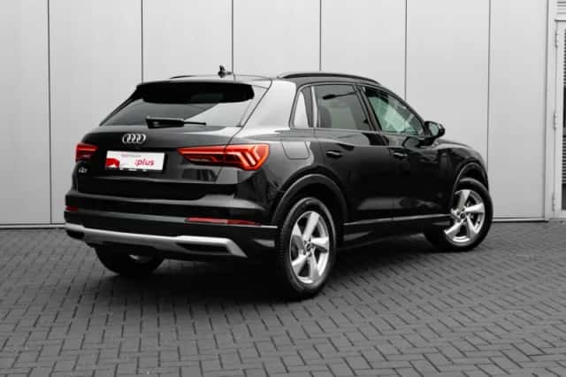 Audi Q3 (2025) thumbnail 2