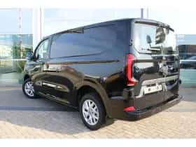 Volkswagen Transporter (2024) thumbnail 11