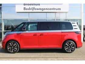 Volkswagen ID. Buzz (2026) thumbnail 2