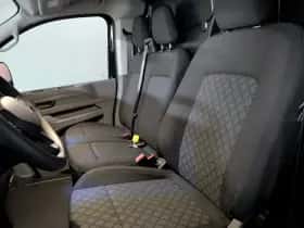 Volkswagen E-Transporter (2025) thumbnail 5
