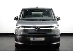 Volkswagen Multivan (2023) thumbnail 2