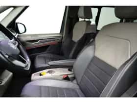 Volkswagen Multivan (2023) thumbnail 21