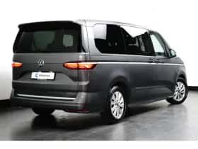 Volkswagen Multivan (2023) thumbnail 4