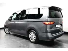 Volkswagen Multivan (2023) thumbnail 5