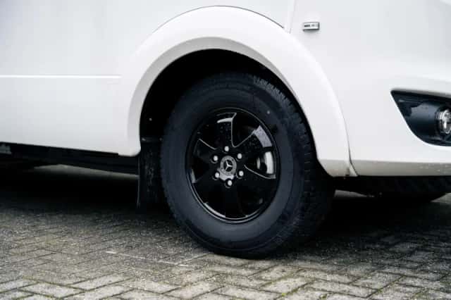 Hymer BMC-I (2023) thumbnail 5