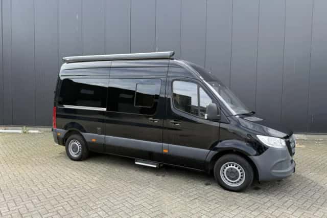 Mercedes-Benz Sprinter (2021) thumbnail 1
