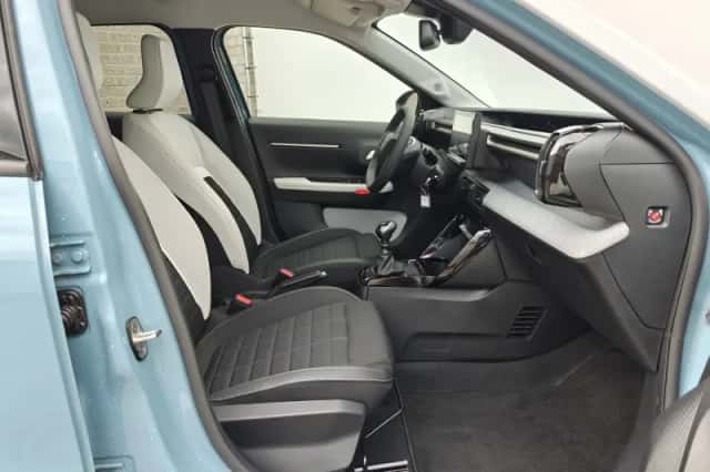 Citroën C3 (2024) thumbnail 2
