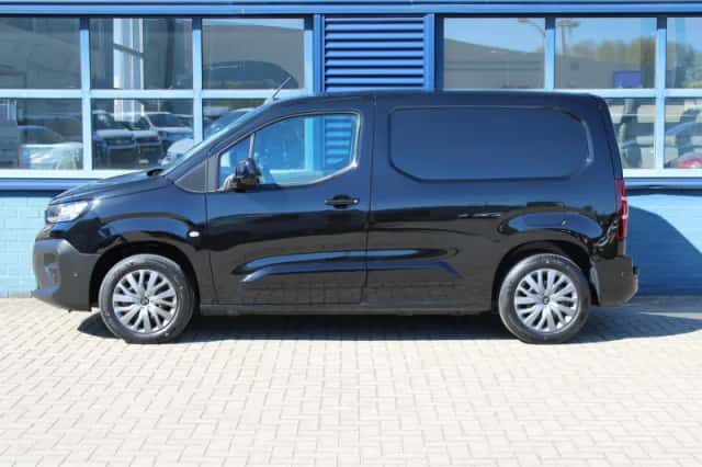 Citroën Berlingo (2024) thumbnail 2