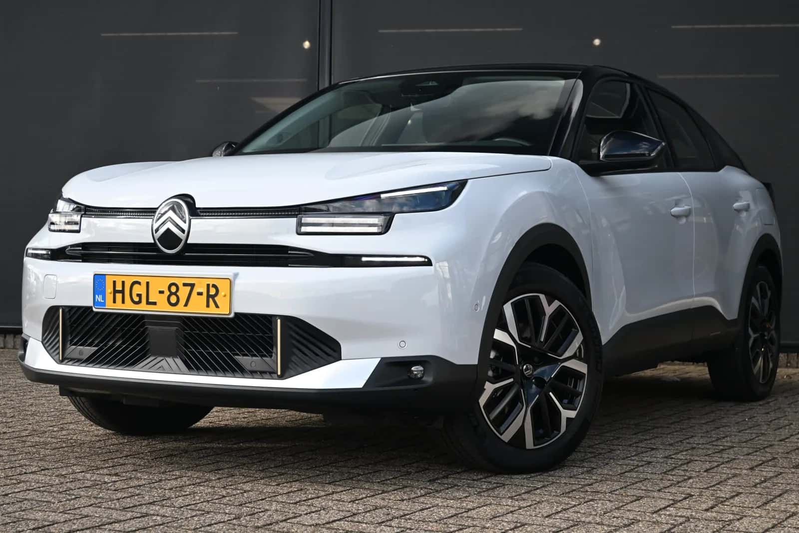 Citroën ë-C4 (2025) — foto 1