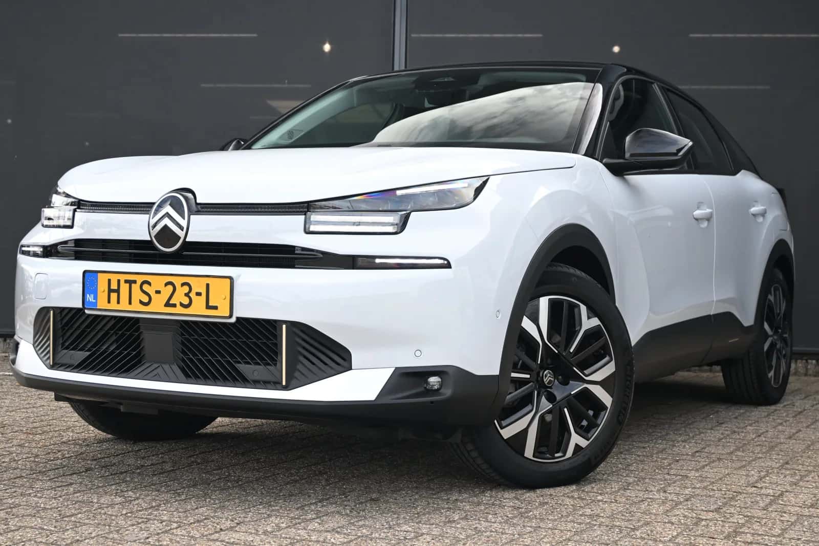 Citroën ë-C4 (2025) — foto 1