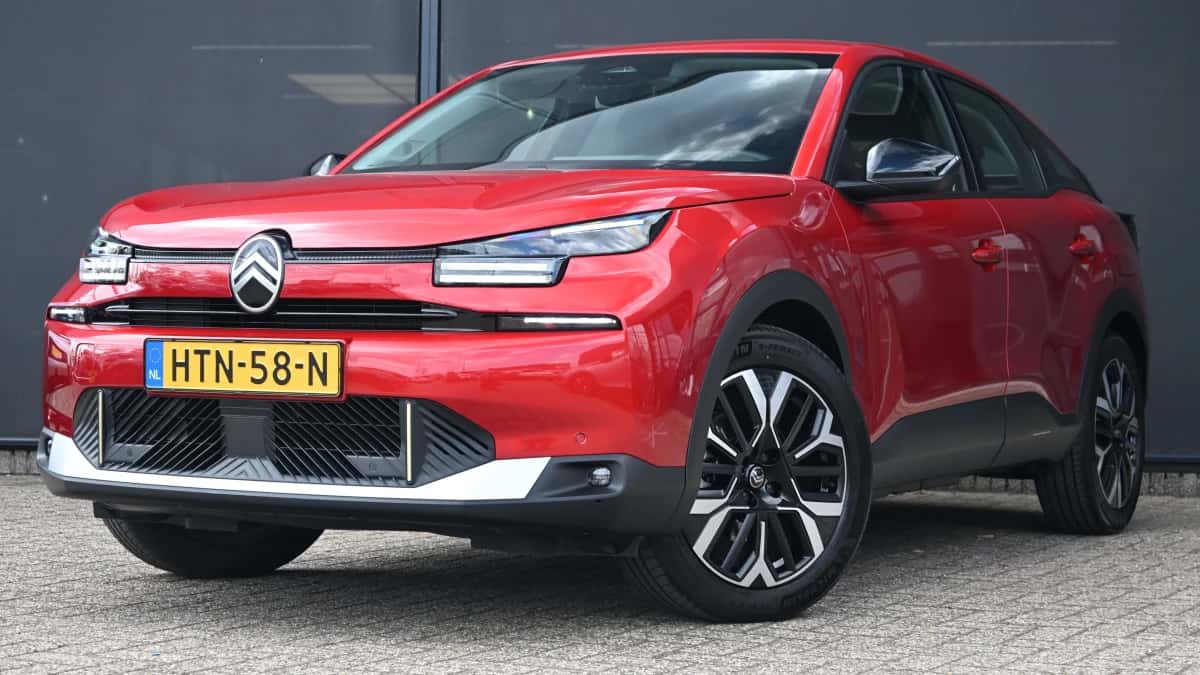 Citroën ë-C4 (2025) — foto 1