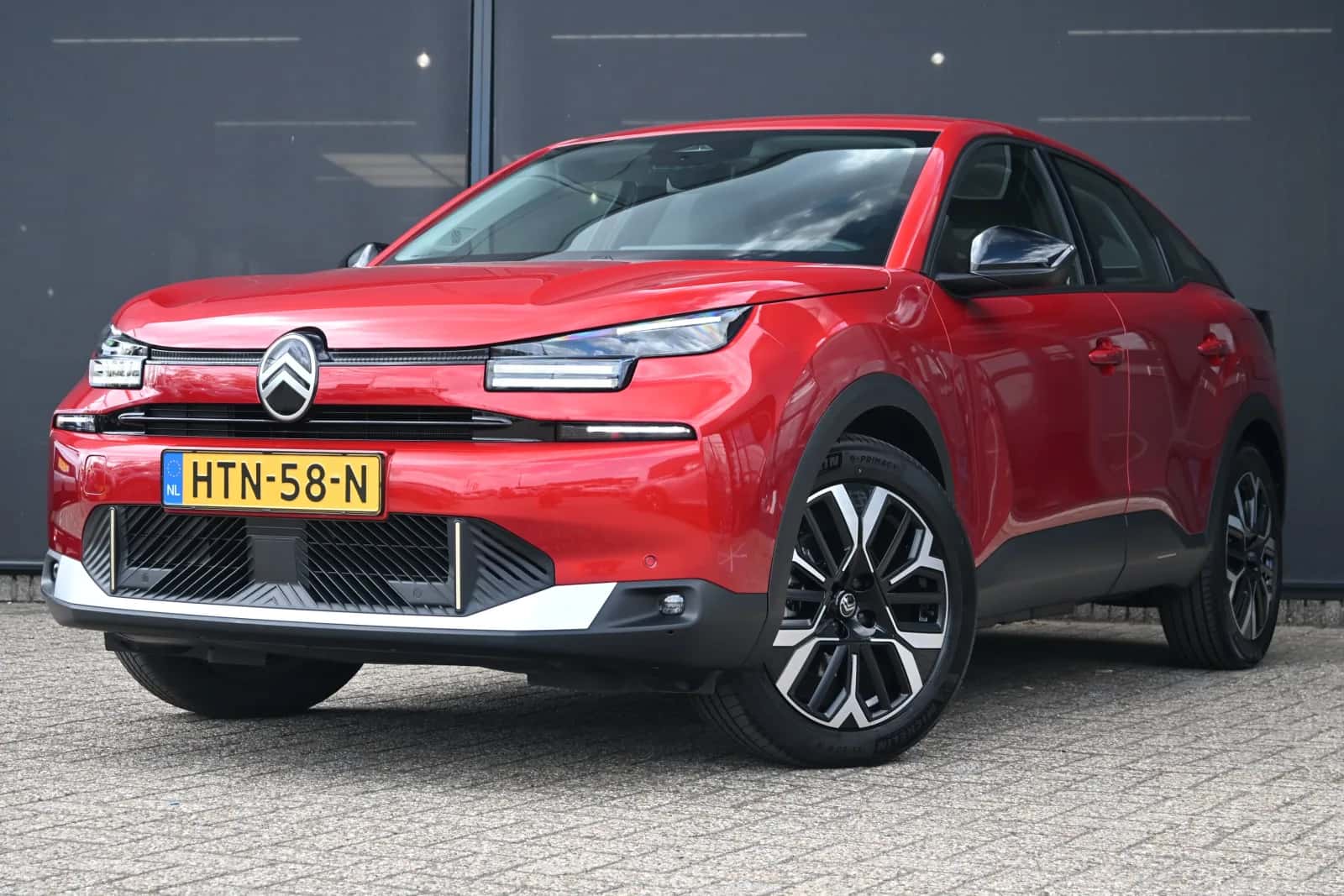 Citroën ë-C4 (2025) — foto 1