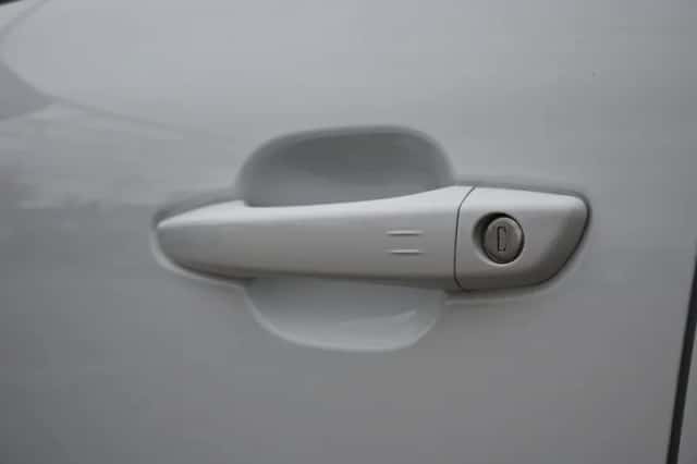 Citroën ë-C4 (2023) thumbnail 35