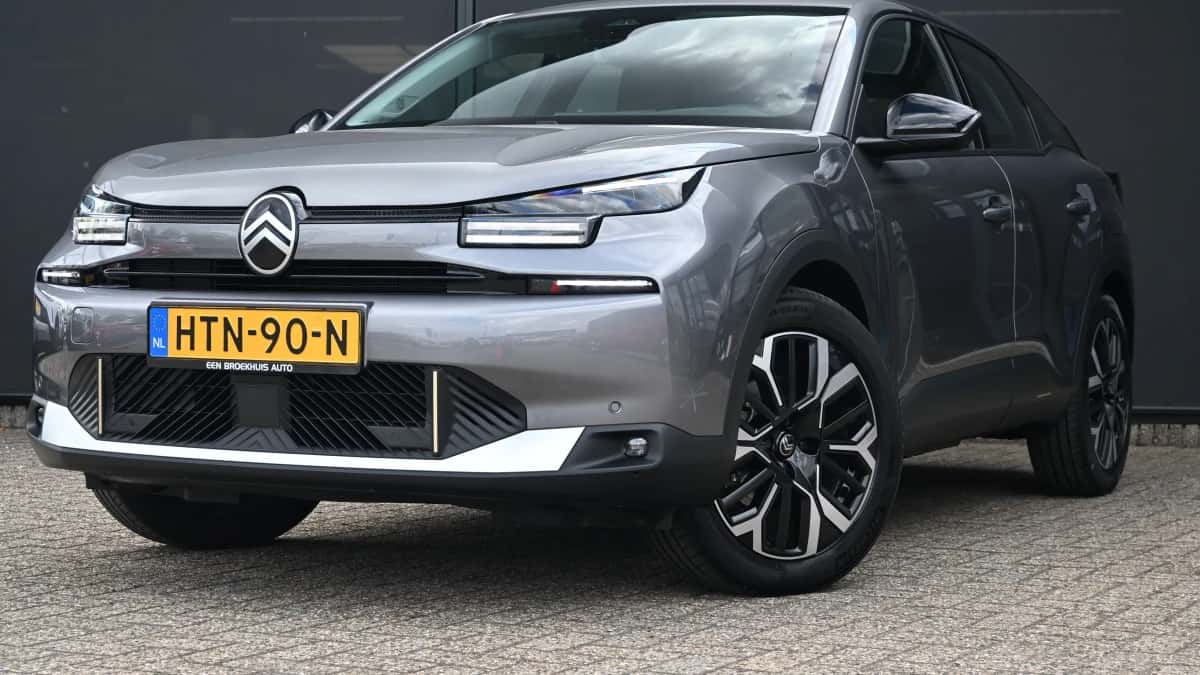 Citroën ë-C4 (2025) — foto 1